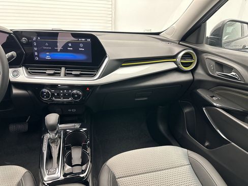 New 2026 Chevrolet Trax LT image 26