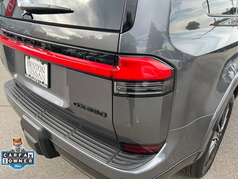 Used 2025 Lexus GX 550 w/ Accessory Package (2T) AWD/4WD image 44