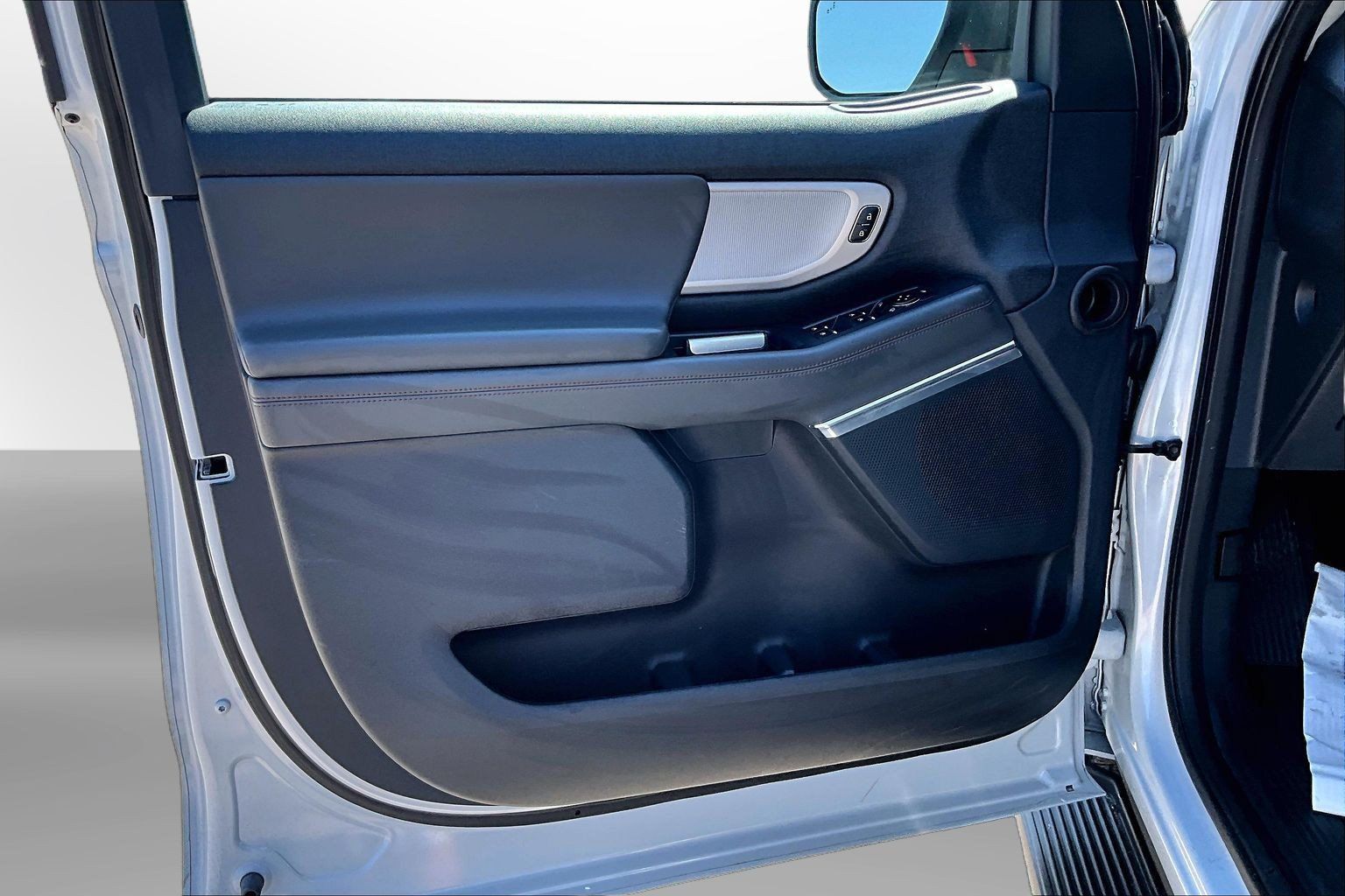 Used 2025 Ford Expedition Max Active RWD image 26