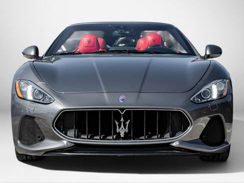Used 2018 Maserati GranTurismo Sport RWD image 4