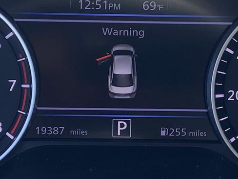 Used 2025 Nissan Sentra SV image 8