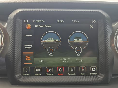 Used 2023 Jeep Gladiator Overland w/ Cold Weather Group image 34