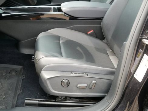 Certified 2023 Volkswagen ID.4 Pro S AWD/4WD image 14