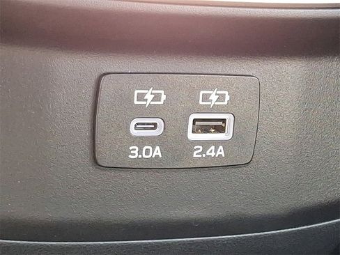 Used 2025 Subaru Legacy Premium image 12