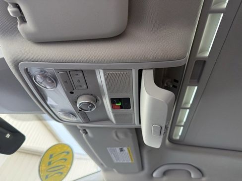 Used 2022 Volkswagen Passat 2.0T SE image 16