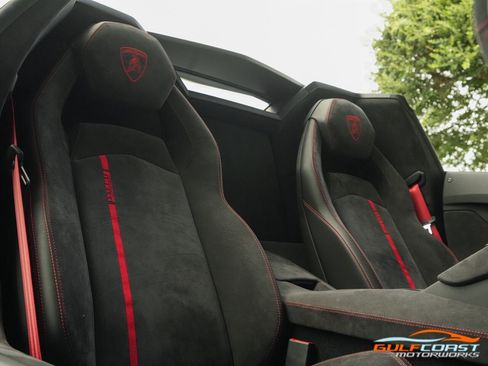 Used 2016 Lamborghini Aventador LP 700-4 image 35