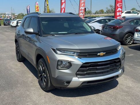 Used 2023 Chevrolet TrailBlazer LT w/ Convenience Package AWD/4WD image 9