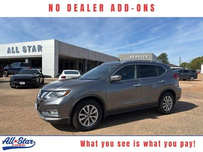Used 2017 Nissan Rogue SV w/ SV Premium Package