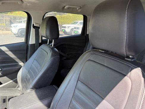 Used 2017 Ford Escape Titanium AWD/4WD image 10