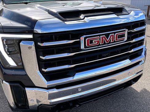 Used 2024 GMC Sierra 2500 SLT w/ SLT Premium Package image 33