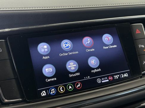 Used 2024 Buick Enclave Premium image 64