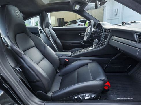 Used 2014 Porsche 911 Turbo S AWD/4WD image 37