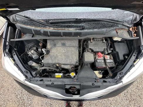 Used 2015 Toyota Sienna Limited Premium AWD/4WD image 46