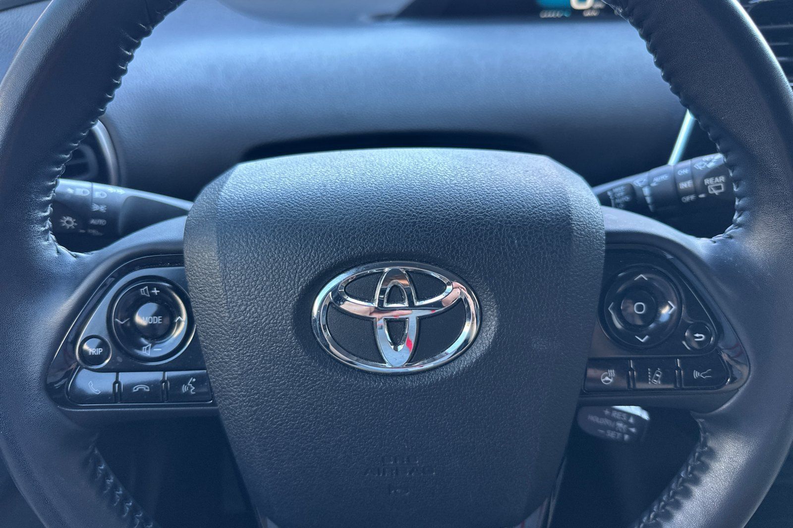 Used 2019 Toyota Prius XLE FWD image 35