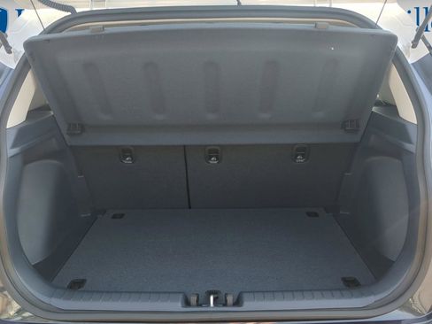 New 2025 Hyundai Venue Limited FWD image 14