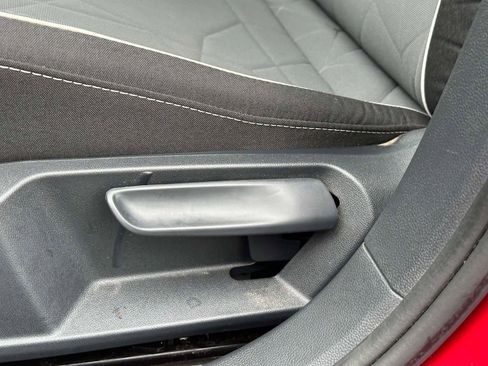 Used 2025 Volkswagen Jetta Sport FWD image 18