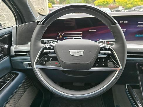 Used 2025 Cadillac Escalade IQ Luxury 2 AWD/4WD image 20