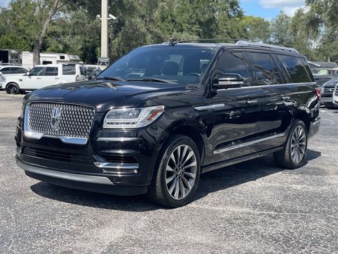 Used 2019 Lincoln Navigator L Select AWD/4WD image 18