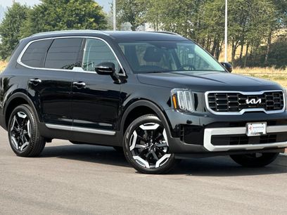 Used 2024 Kia Telluride S w/ S Sunroof Package