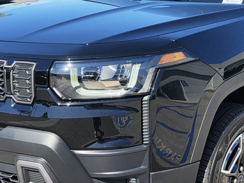 New 2026 Jeep Cherokee Laredo image 8