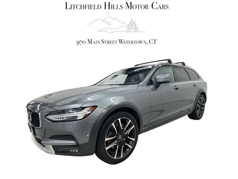 Used 2018 Volvo V90 T6 Cross Country w/ Convenience Package AWD/4WD image 1