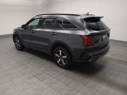 Used 2022 Kia Sorento S FWD image 3