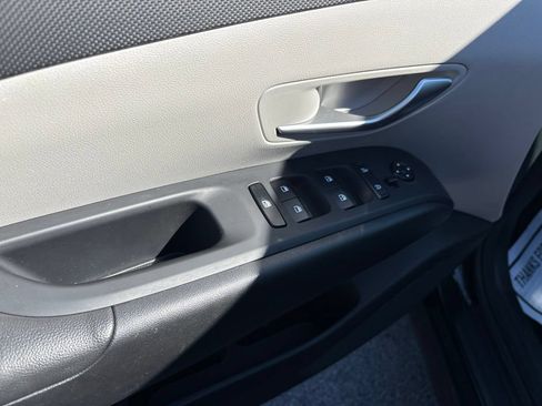 Certified 2024 Hyundai Tucson SEL AWD/4WD image 16