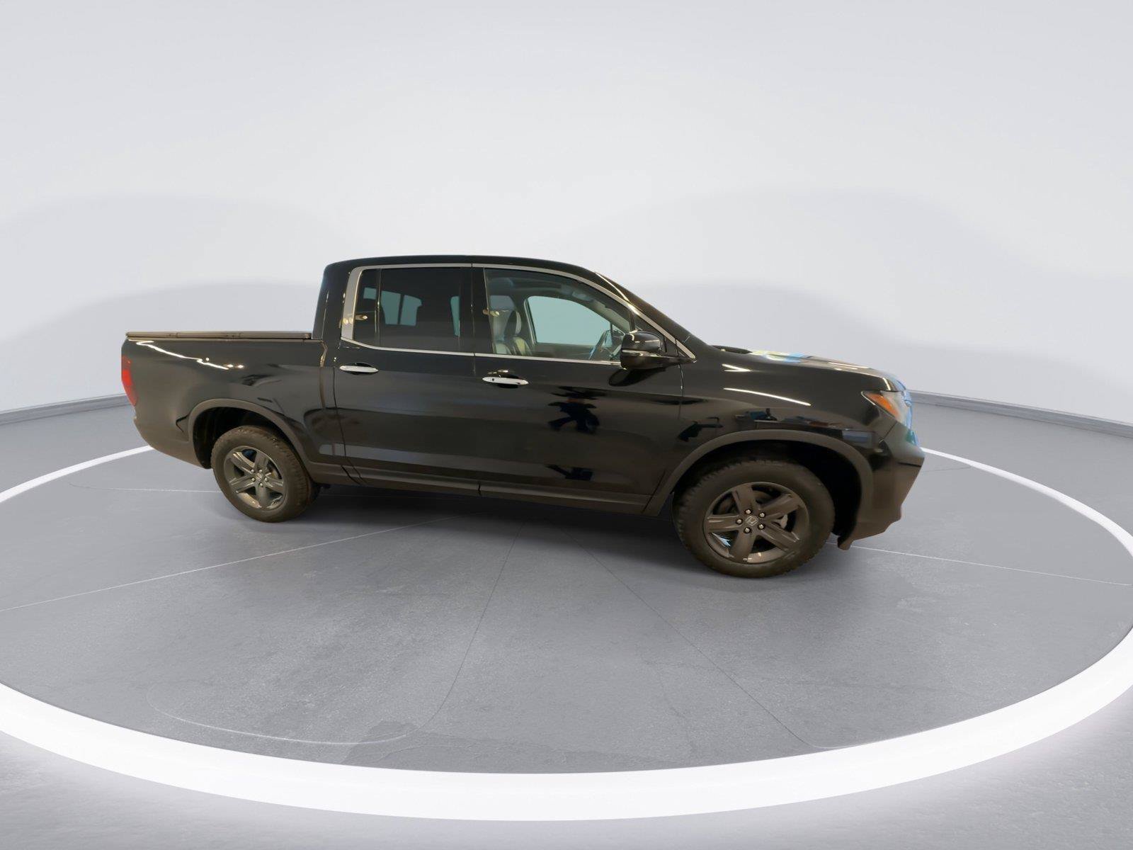 Used 2023 Honda Ridgeline RTL-E image 9