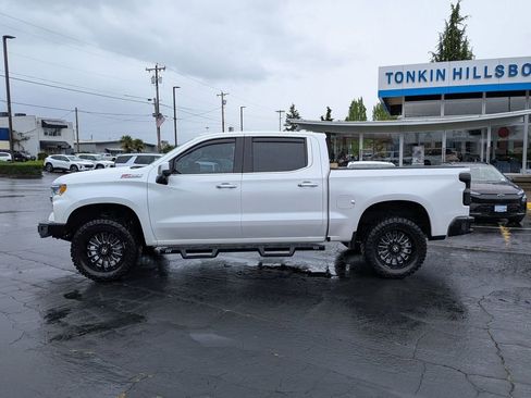 Used 2022 Chevrolet Silverado 1500 LTZ w/ LTZ Premium Package AWD/4WD image 3