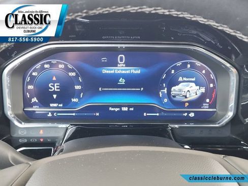 Used 2025 Chevrolet Silverado 1500 High Country AWD/4WD image 17