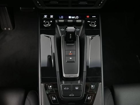 Certified 2025 Porsche 911 Carrera 4 GTS AWD/4WD image 17