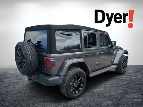 Used 2021 Jeep Wrangler Unlimited Sahara w/ Safety Group AWD/4WD image 3