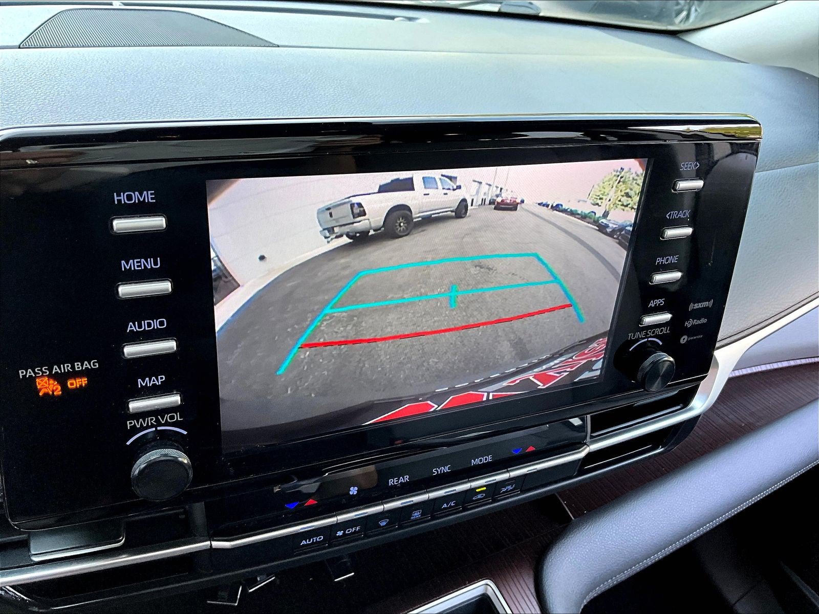 Used 2021 Toyota Sienna LE FWD image 37