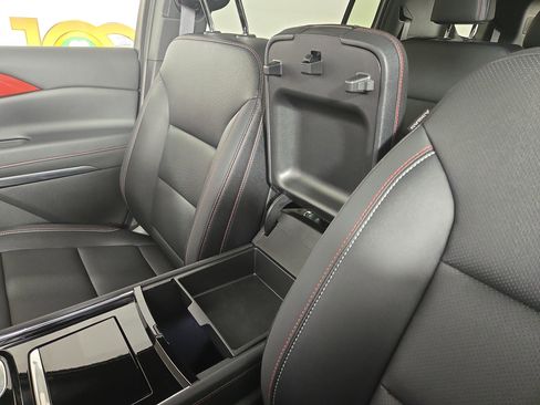 Certified 2025 Chevrolet Traverse Z71 image 30