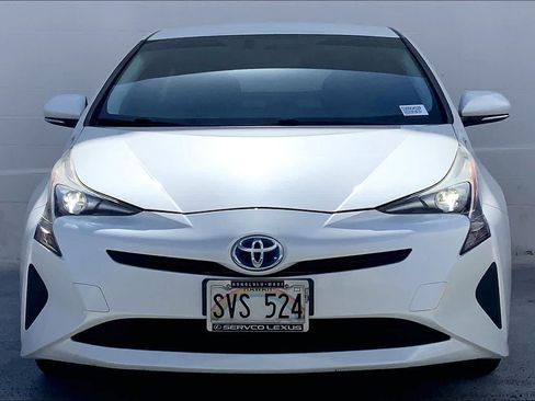 Used 2016 Toyota Prius Four FWD image 6