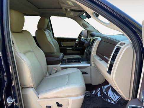 Used 2015 RAM 1500 Laramie w/ Convenience Group AWD/4WD image 14