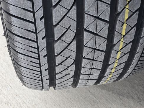 Used 2023 Acura TLX w/ Technology Package image 9