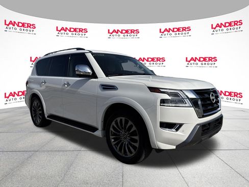 Used 2023 Nissan Armada Platinum w/ Captain's Chairs Package RWD image 1