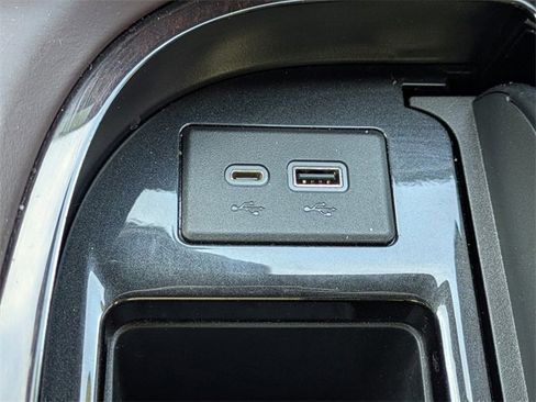 Used 2021 Cadillac Escalade Sport Platinum image 23