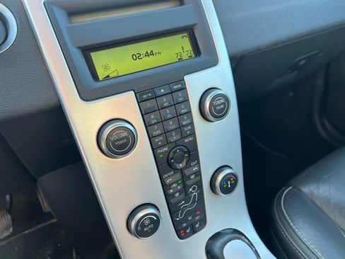 Used 2011 Volvo C70 T5 w/ Convenience Pkg FWD image 32