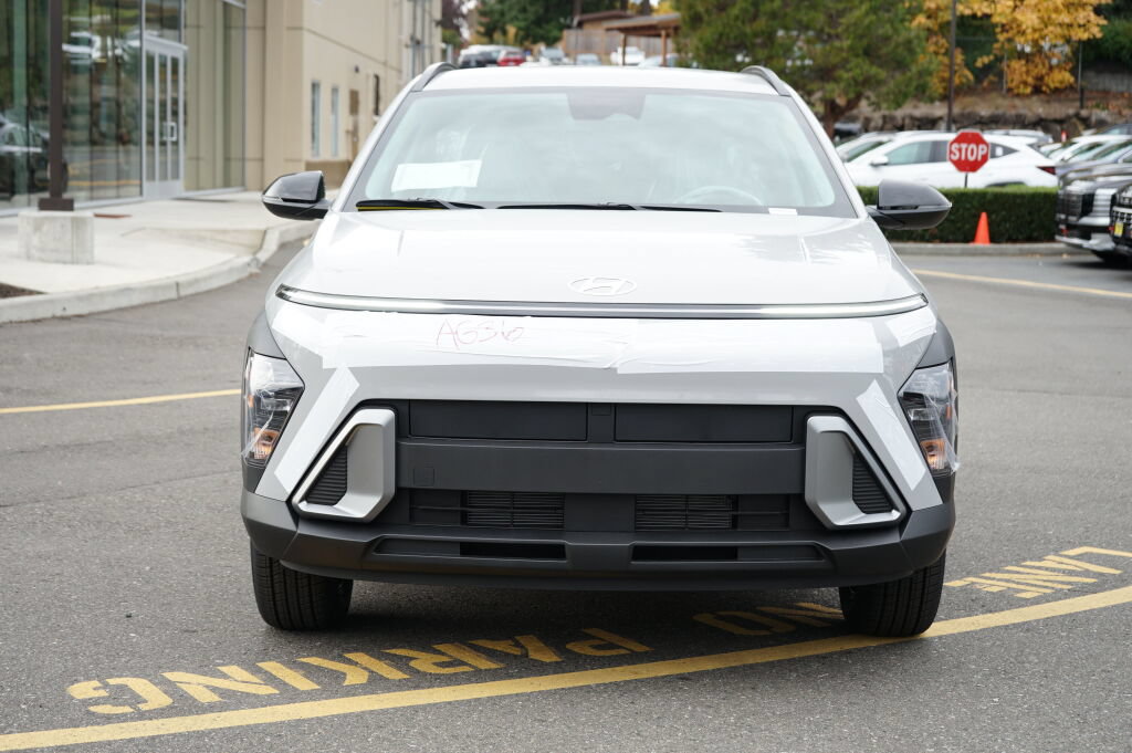 New 2027 Hyundai Kona SEL Sport AWD/4WD image 2