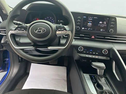 Used 2023 Hyundai Elantra SEL w/ Cargo Package image 14