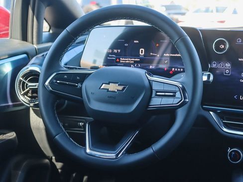 New 2026 Chevrolet Equinox EV LT image 14