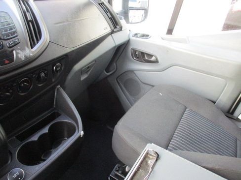Used 2019 Ford Transit 250 130 Low Roof image 16