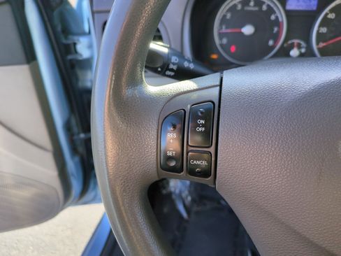 Used 2011 Hyundai Accent GLS w/ Premium Pkg 4 image 17