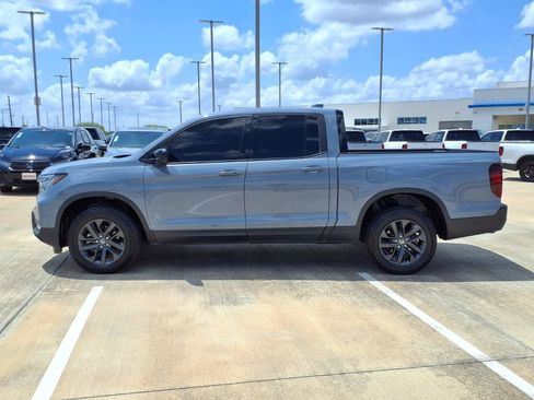 Used 2025 Honda Ridgeline Sport image 3