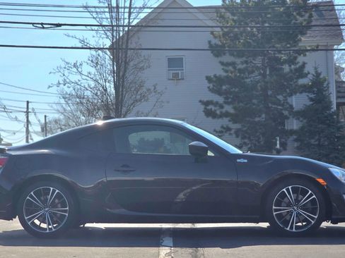 Used 2015 Scion FR-S image 4