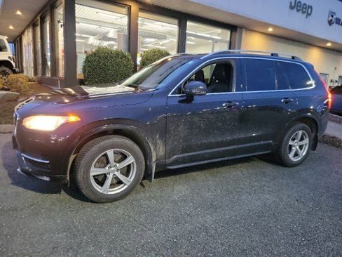 Used 2016 Volvo XC90 T5 Momentum image 1