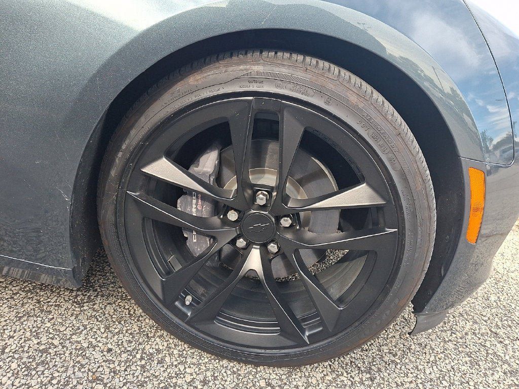 Used 2023 Chevrolet Camaro LT w/ Technology Package RWD image 8