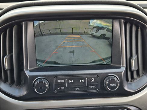 Used 2015 Chevrolet Colorado LT w/ LT Convenience Package AWD/4WD image 16